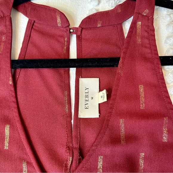 Everly Red & Gold V-neck Tank Top, Size: M - Picture 3 of 6